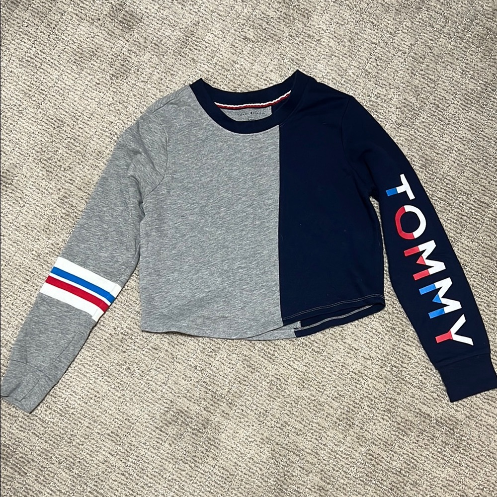 Tommy Hilfiger Women’s Colorblock Long Sleeve Shirt